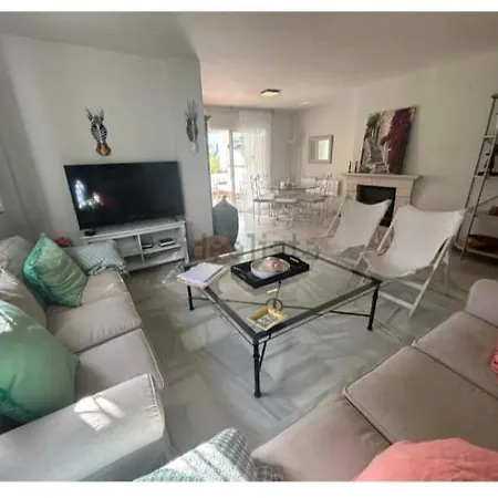 Apartamento En Elviria Marbella